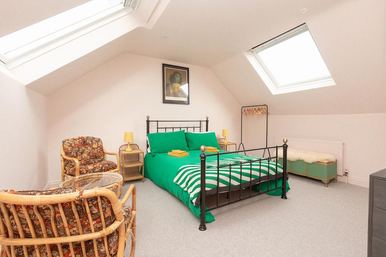 Appartamento Funky Flat In Margate'S Westbrook Bay Esterno foto