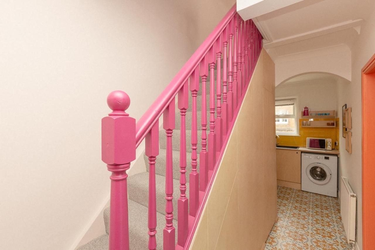 Appartamento Funky Flat In Margate'S Westbrook Bay Esterno foto
