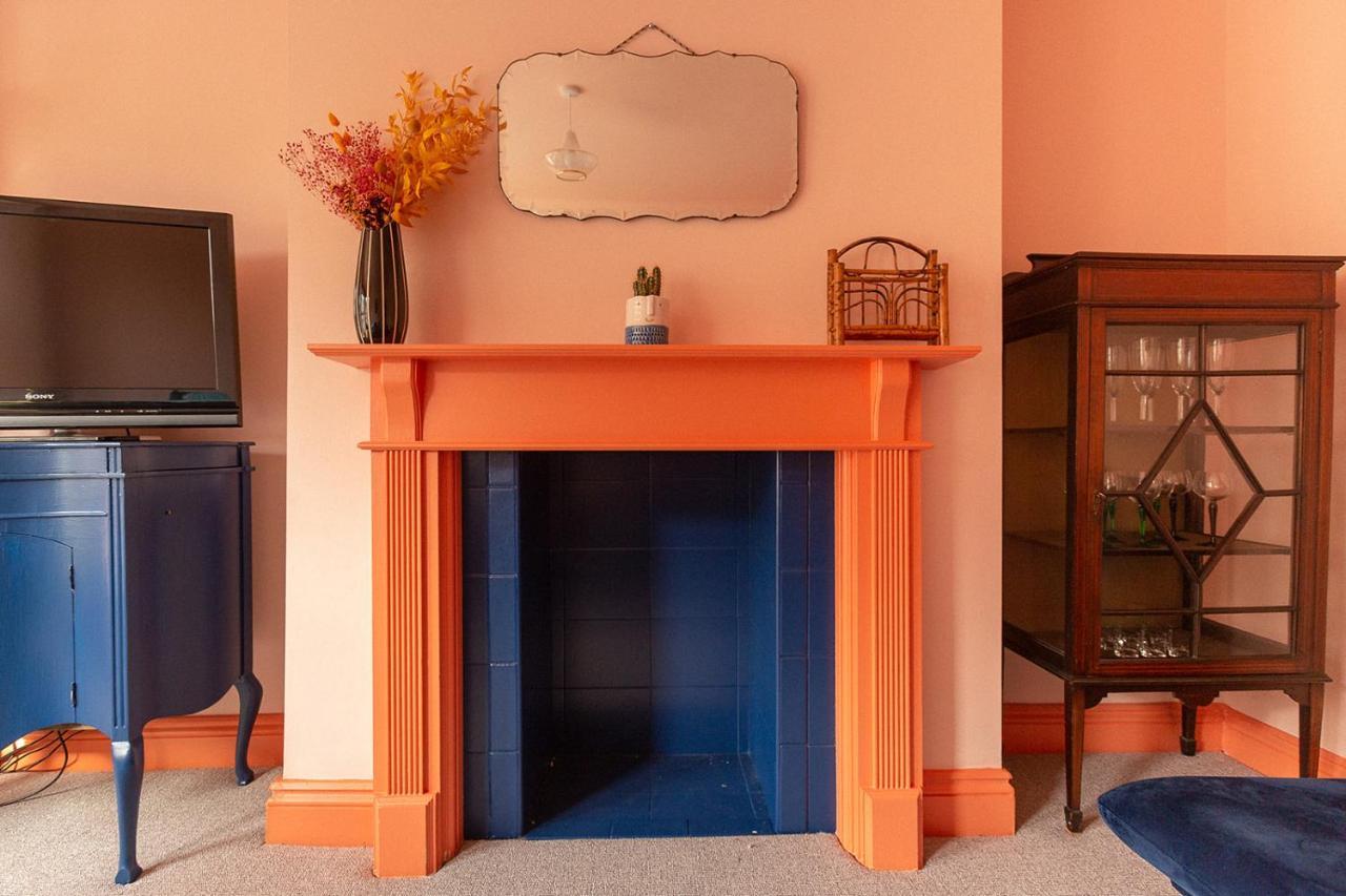 Appartamento Funky Flat In Margate'S Westbrook Bay Esterno foto
